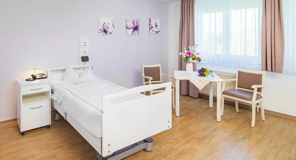 Pflegezimmer der Pro Seniore Residenz Wittelsbacherhöhe in Straubing