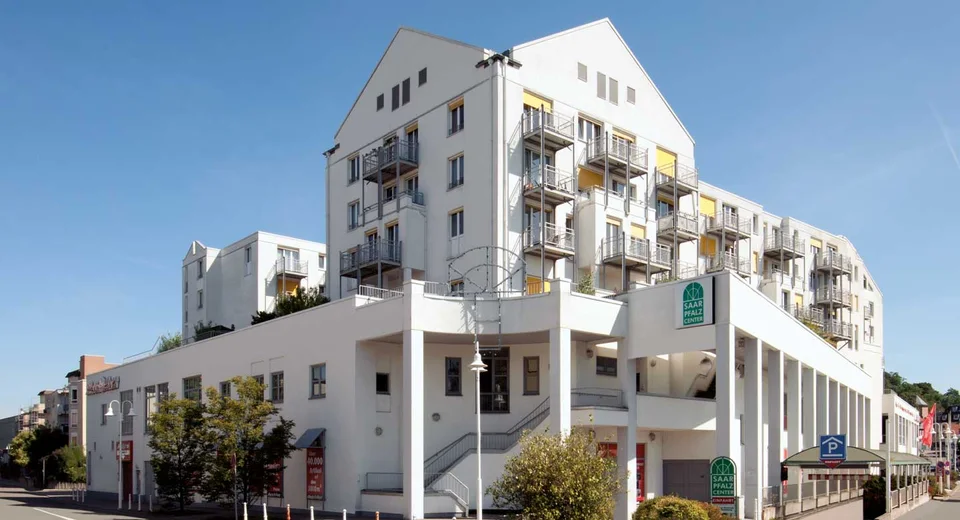 Außenansicht der Pro Seniore Residenz Hohenburg in Homburg