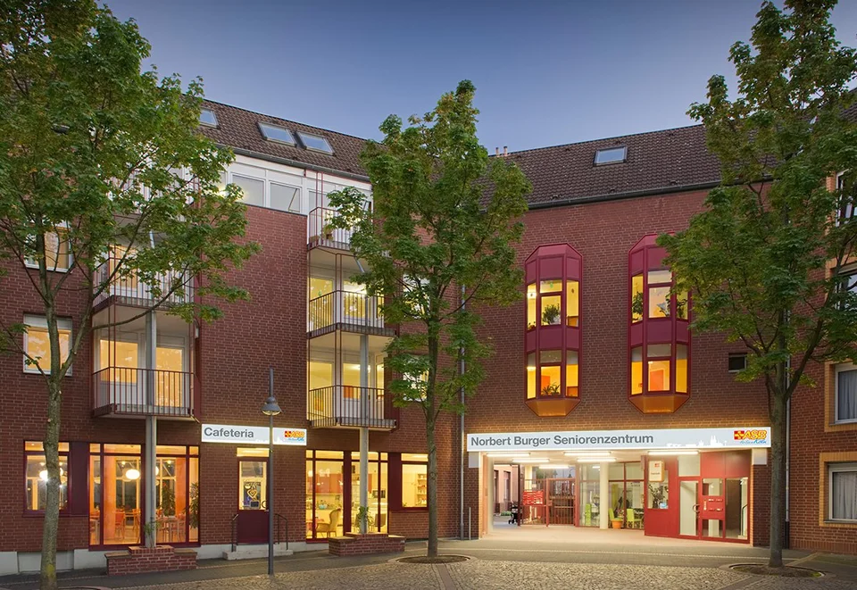 Außenansicht: Norbert-Burger-Seniorenzentrum / Norbert-Burger-Seniorenzentrum in Köln
