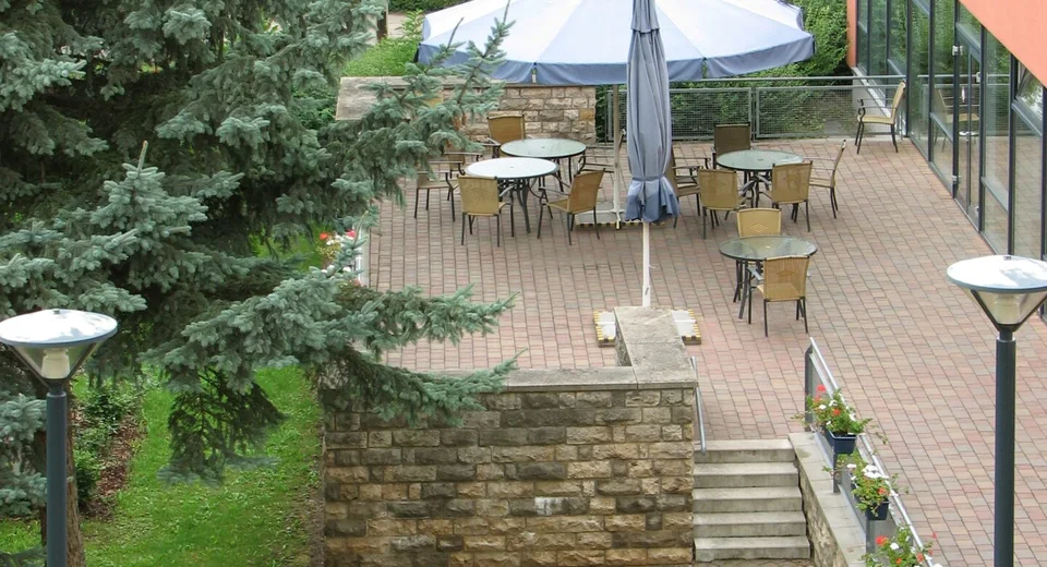 Terrasse der Pro Seniore Residenz Dornheimer Berg in Arnstadt