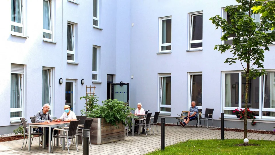 Außenansicht – AZURIT Seniorenzentrum Schönefeld, Leipzig