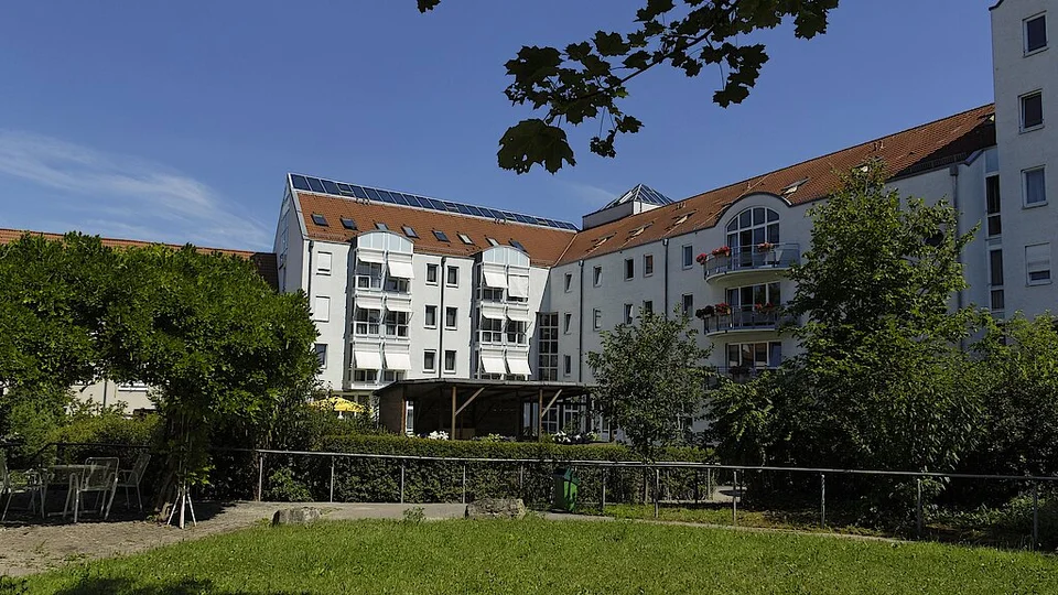 Außenansicht – Karl-Olga-Altenpflege, Stuttgart