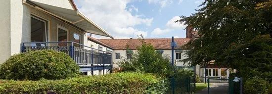 Außenansicht: Altenheim Quellenhof in Bielefeld