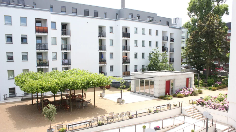 Außenansicht: AWO Zentrum für Senior*innen Theo-Burauen-Haus in Köln