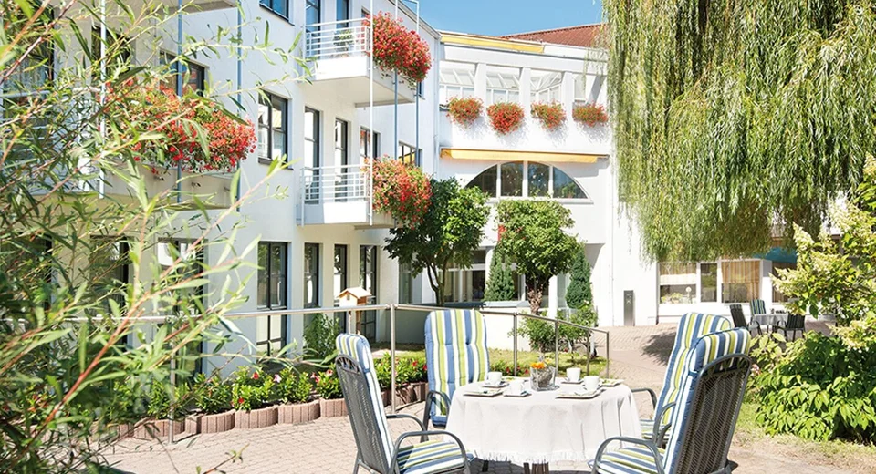 Terrasse der Pro Seniore Residenz Bad Bergzabern