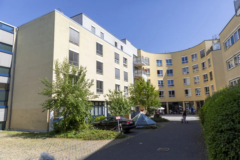 Außenansicht – Haus Curanum am Wasserpark, Frankfurt am Main